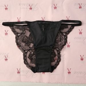 💕🔥NWT Victoria's secret Very Sexy cheeky panties Small black lace